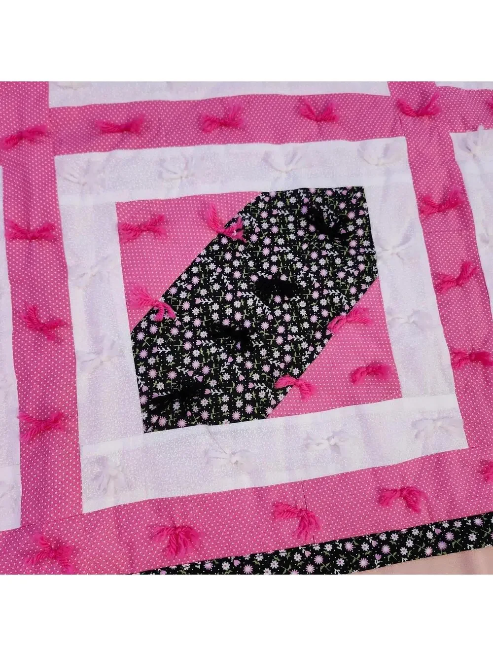 NEW Handmade Pink & Black Floral Quilt 43 x 58 Inch